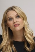 Риз Уизерспун (Reese Witherspoon) Monsters vs. Aliens Beverly Hills Press Conference, 20.03.2009 (76xHQ) F0a3fa495859099