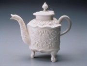 A collection of teapots (1650-1800) B929a2497275562
