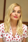 Марго Робби (Margot Robbie) The Legend Of Tarzan Press Conference in Beverly Hills, 26.06.2016 (44xHQ) Ae0d62498193298