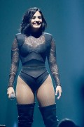 Деми Ловато (Demi Lovato) 'Honda Civic Tour Future Now' at KFC YUM! Center in Louisville, 29.07.2016 (20xHQ) 8030e9500234587