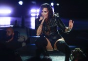 Деми Ловато (Demi Lovato) 'Honda Civic Tour Future Now' at the Sleep Train Amphitheatre in Chula Vista, 14.08.2016 (9xHQ) 98b614503764064