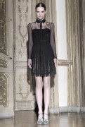 Кэролайн Браш Нилсен (Caroline Brasch Nielsen) Valentino Pre-Fall 2011 Collection - 20xHQ 24f8a1504266608