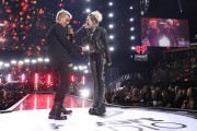 Майли Сайрус (Miley Cyrus) Performing with Billy Idol at the 2016 iHeartRadio Music Festival in Las Vegas, 23.09.2016 (81xHQ) 005a2c506980583