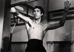 Кулак ярости / Fist of Fury (Брюс Ли / Bruce Lee, 1972) A45d8a507224263