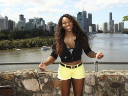 Серена Уильямс (Serena Williams) - Photo Session @ the Brisbane International Tournament in Brisbane January 1-2012 (9xHQ) E40f17508169508