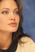 Анджелина Джоли (Angelina Jolie) Beyond Borders press conference (2003) 7cfc59508458265