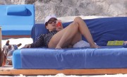 Дебра Мессинг (Debra Messing) is seen on her vacation in Cancun, 23.12.2015 (40xHQ) C3fb30510997519