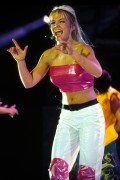 Бритни Спирс (Britney Spears) Concert in Universal City 1999 - 48xHQ D65b97510996383