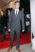 Хэйден Кристенсен (Hayden Christensen) Awake Premiere, New York, 14.11.2007 (128xHQ) 14200a512944588