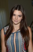 Кендалл Дженнер (Kendall Jenner) posing at her house in Calabasas (5xHQ) 35b654517344151