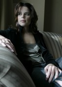 Нив Кэмпбелл (Neve Campbell) Jeff Vespa - 'When Will I Be Loved' Portraits, 10.09.2004 - 18xHQ 012b81517453799