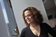 Сигурни Уивер (Sigourney Weaver) Shannon Stapleton Portraits (New York, 10.07.2012) (5xHQ) 5f6ce4518037598