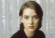 Вайнона Райдер (Winona Ryder) фотограф Rob Brown, 1994 - 3xHQ B92a62518050342