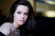 Эмили Хэмпшир (Emily Hampshire) Portrait Session, 65th Annual Cannes Film Festival (38xHQ) 161dd9518342023