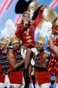 Мэрайя Кэри (Mariah Carey) VH1's Divas Holiday Unsilent Night Concert in New York 02-12-2016 (43xНQ) 0ee80e518663735