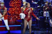 Мэрайя Кэри (Mariah Carey) VH1's Divas Holiday Unsilent Night Concert in New York 02-12-2016 (43xНQ) 99f79a518663875