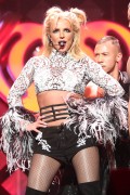 Бритни Спирс (Britney Spears) Performing At 102.7 KIIS FM's Jingle Ball In Los Angeles, 02.12.2016 - 149xHQ E996e3518667729