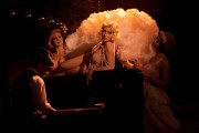 Бурлеск / Burlesque (Кристен Белл, Шер, Кристина Агилера, Кэм Жиганде, 2011) 30a437518869559