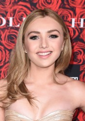Peyton R List attends "An Evening Honoring Carolina Herrera" at Alice Tully Hall at Lincoln Center in New York City, 2016-12-06