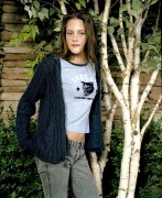 Кристен Стюарт (Kristen Stewart) Barry J. Holmes Photoshoot 2004 (4xHQ) 33e9ce519229974