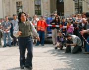 Джеки Чан (Jackie Chan) 06.05.2003 в Берлине показ фильма "Вокруг света за 80 дней" (27xHQ) 43c010519261822