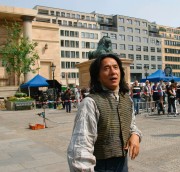 Джеки Чан (Jackie Chan) 06.05.2003 в Берлине показ фильма "Вокруг света за 80 дней" (27xHQ) 84dd35519261817