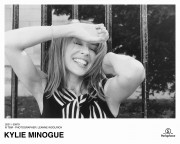 Кайли Миноуг (Kylie Minogue) Leanne Woolrich Photoshoot 2001 (10xHQ) 711358519364067